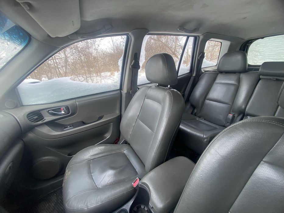 Продам повнопривідний автомобіль