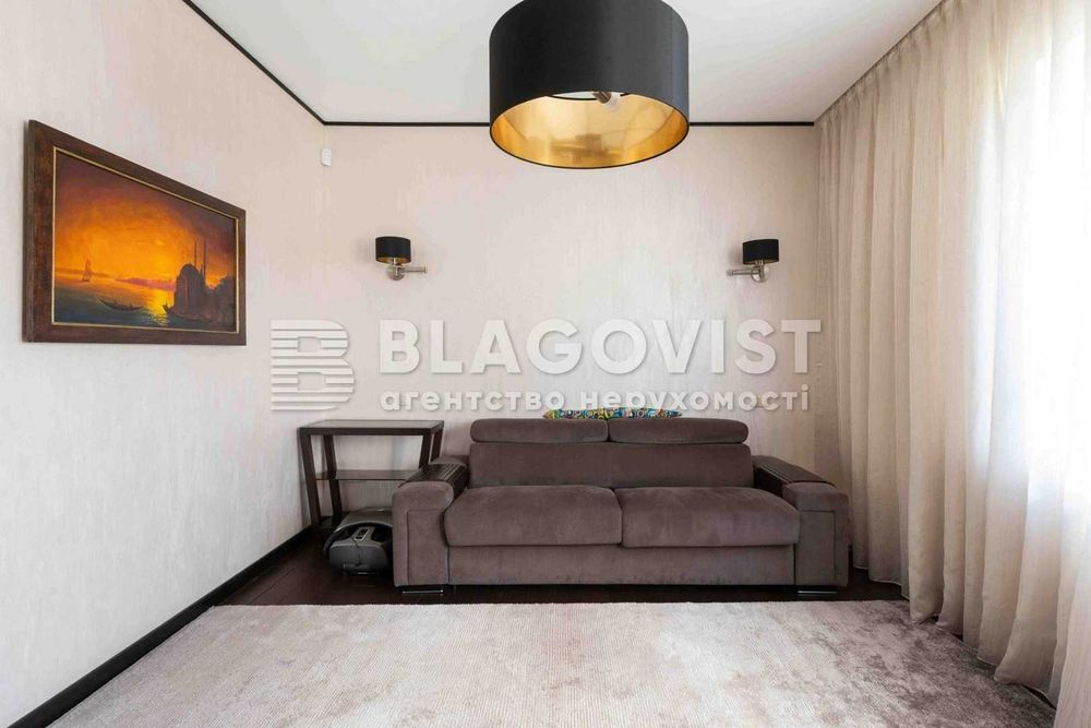 Стоянка БЕЗ % 300м2 Дом с бассейном в закрытом охраняемом КГ