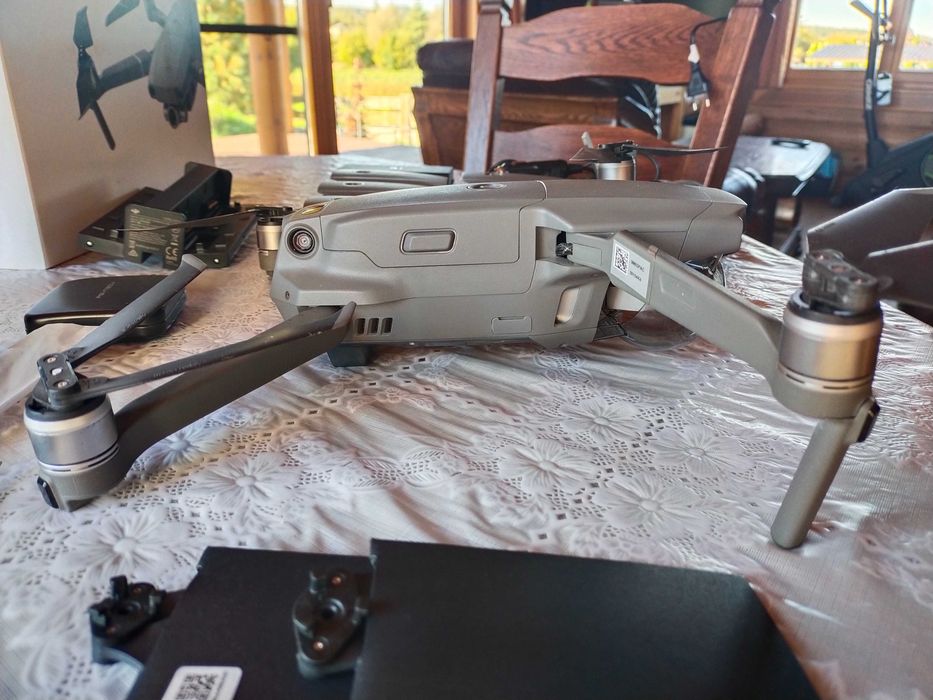 DJI Mavic 2 Zoom - bogaty zestaw