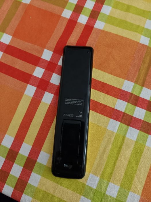 Televisão Samsung UE40C7000 40” LED Full HD Smart TV | com problema no ecra