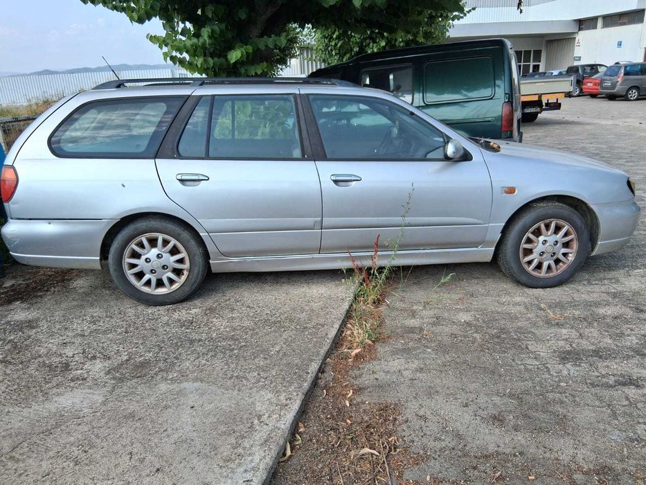 Nissan Primera — fotografia 2