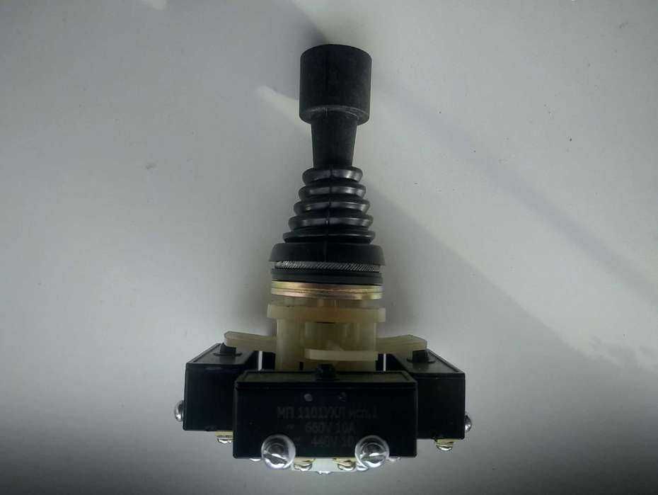 Переключатель крестовый ПК 12-21 822 с фиксацией