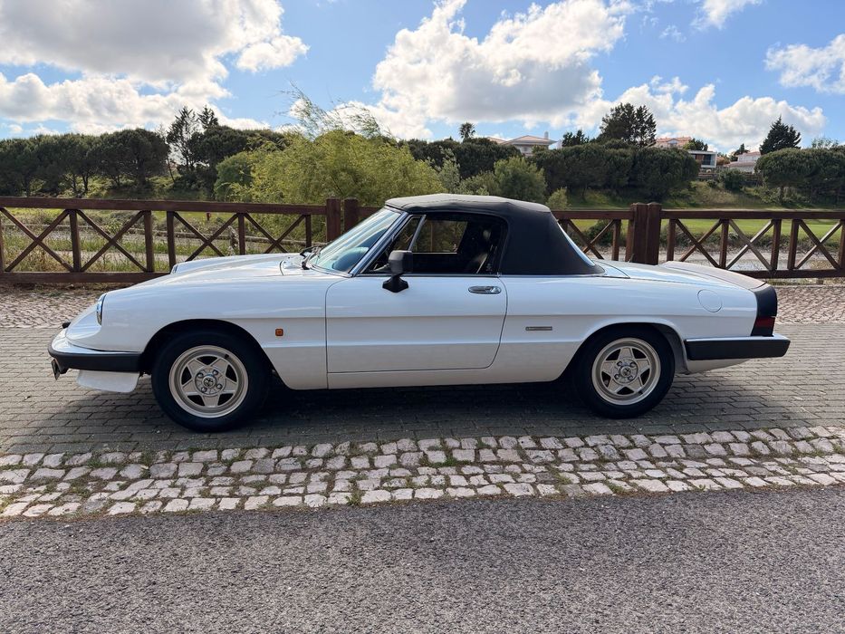 Alfa Romeo Spider 1.6