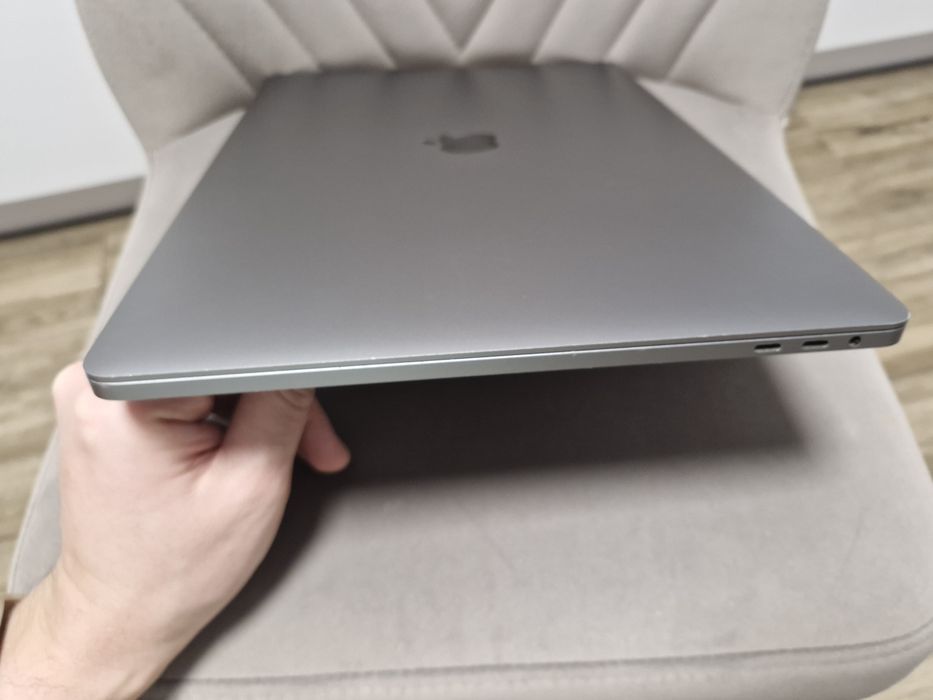 Macbook pro 16