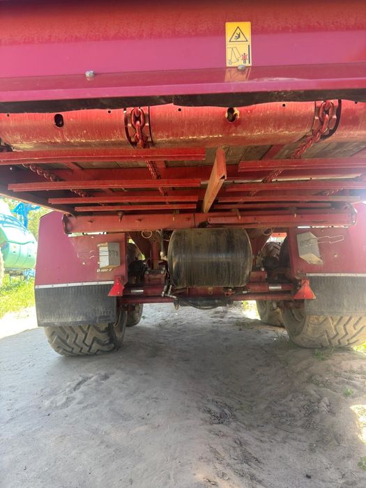 Przyczepa samozbierającaStratumann Super -Vitesse 3102