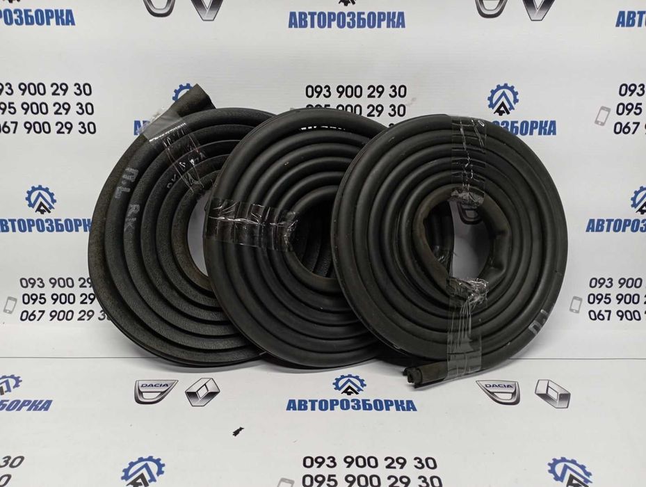 Ущільнювач дверей Renault Kangoo 2 2008-2021