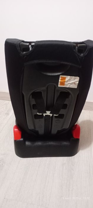 Fotelik samochodowy dla dzieci 9-18