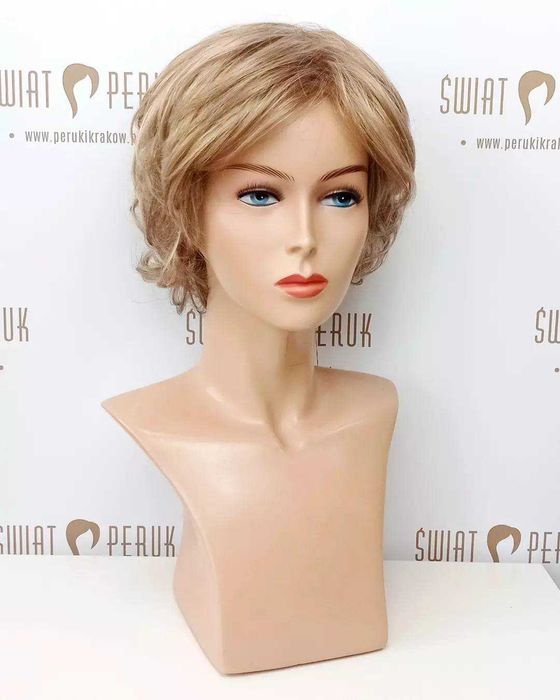 Krótka peruka syntetyczna KIELCE