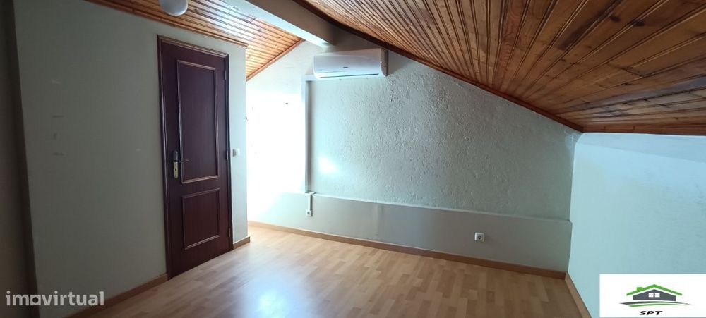 Andar Moradia T3+1 Duplex Coz/equipada C/Logradouro