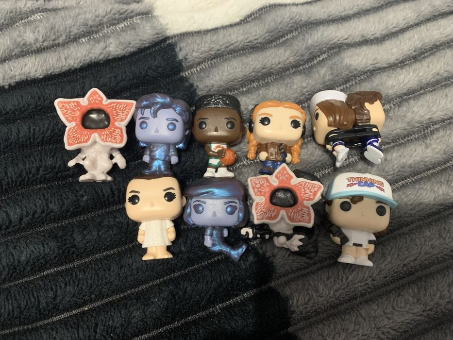 дивні дива / кіндер джой / kinder joy / stranger things