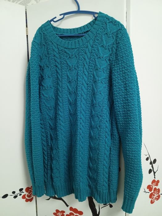 Тепла в'язана кофта (светр)