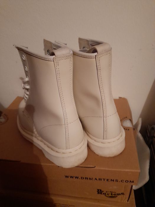Botas Doctor Dr Martens 1460 Mono branco brancas pele Lace Up Boots 36
