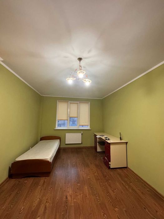 Оренда 2 кімнатної квартири на Стрілецькій ( р-н Набережного Кварталу)