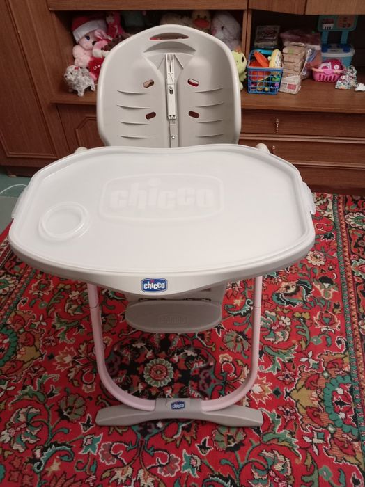 Продам дитяче крісло для годування Chicco