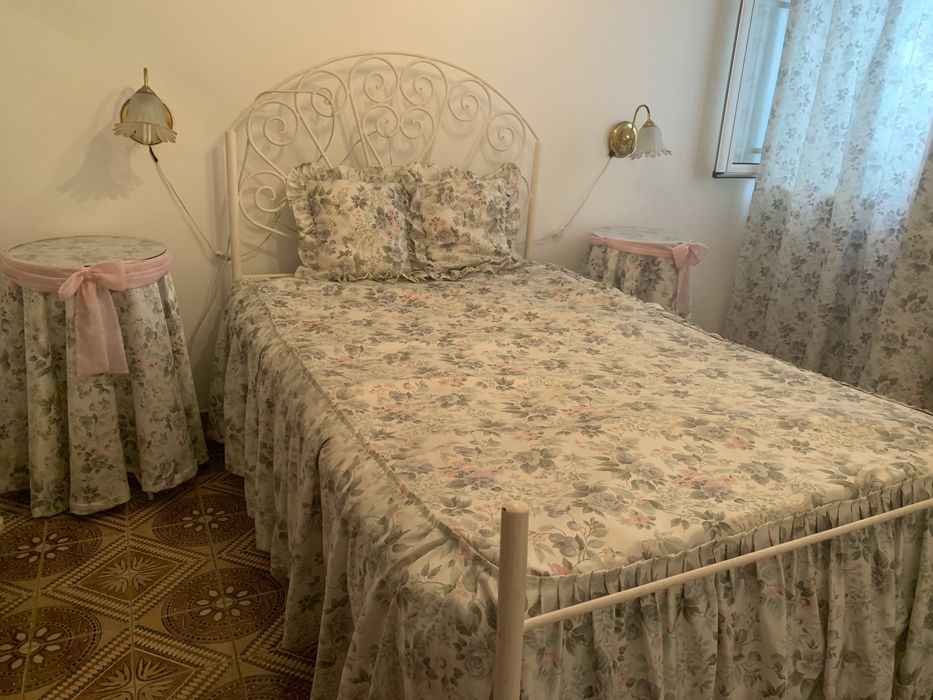 Alugo quartos a professores