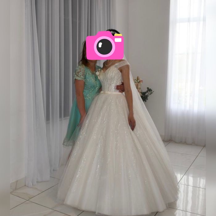 Весільна сукня