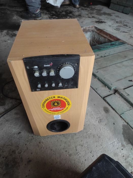 Сабвуфер акустической системы Genius SW-HF 5.1 5000.