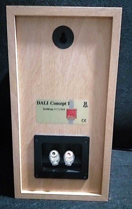 Colunas Dali Concept 1