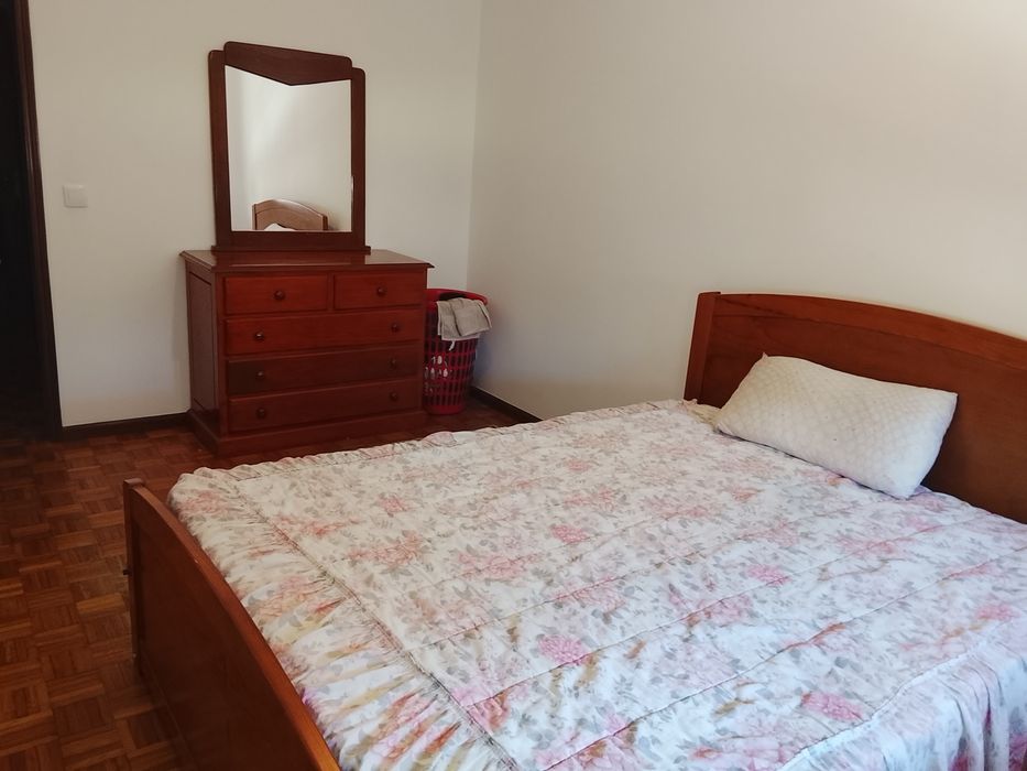 Arrenda-se quarto V.N Gaia