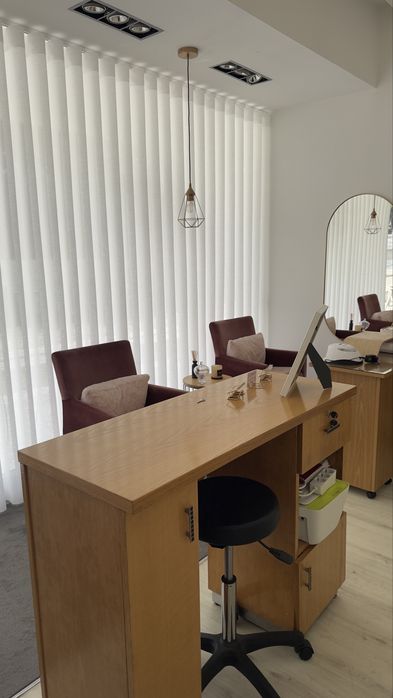 Alugo gabinete de estética.