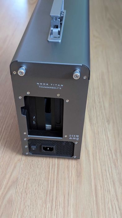 AKiTiO Node Titan Thunderbolt 3 eGPU відеокарт Macbook iMac: 9 800 грн ...