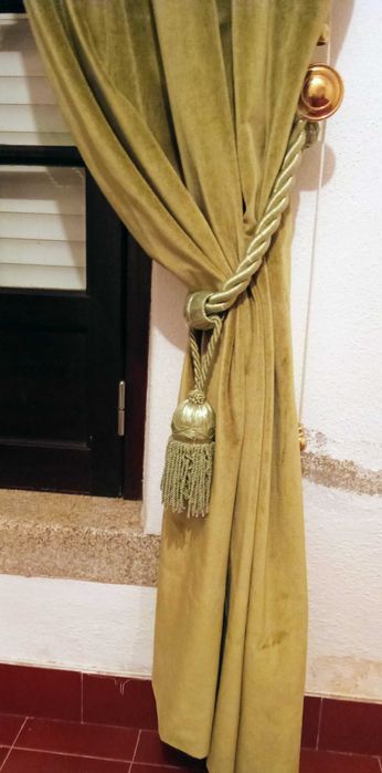 Cortinado em veludo tudo completo