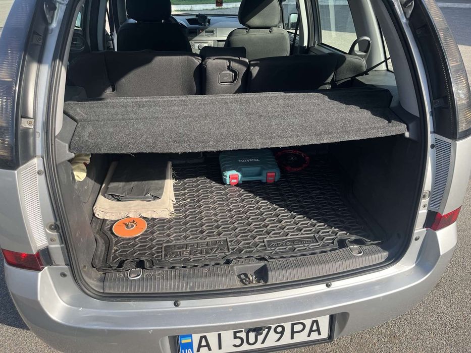 Власне авто Опель Меріва