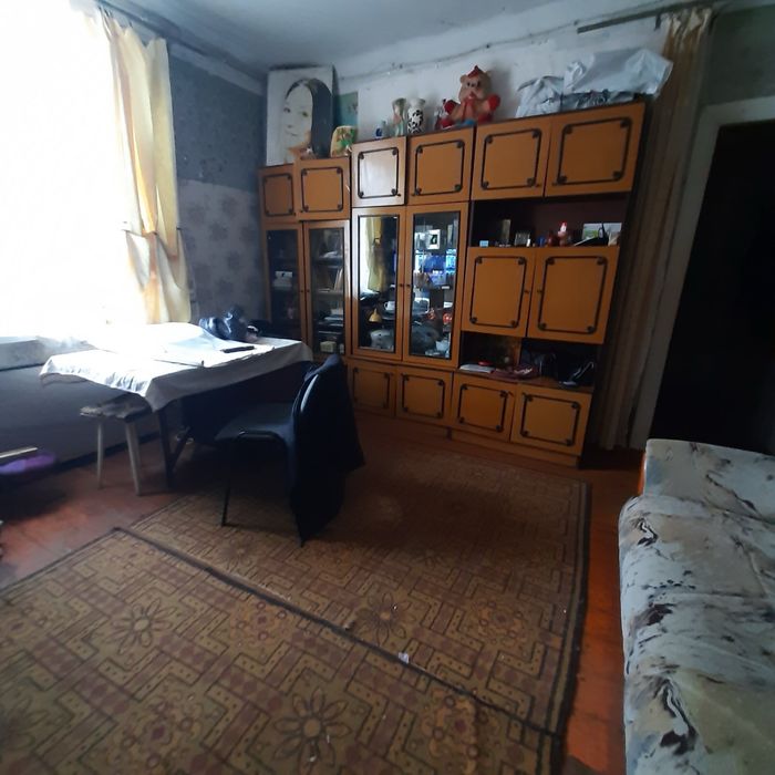 Срочно продам 3-к на землі в центрі під бізнес
