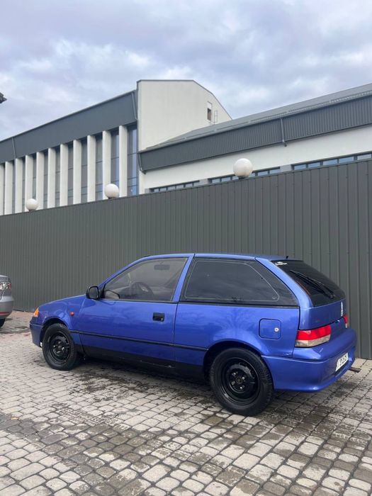 Сузукі свіфт, 1.0 обслужений