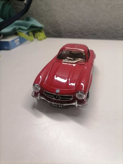 машинка металічна маштаб 1.24