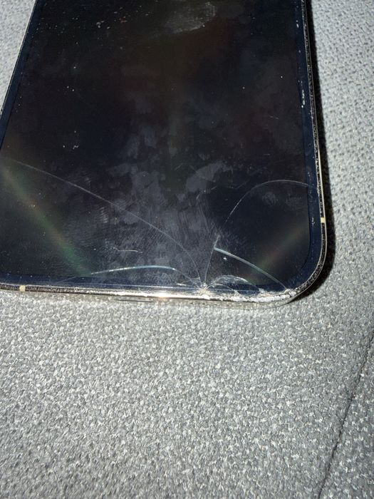 Iphon 15 pro i 14 pro