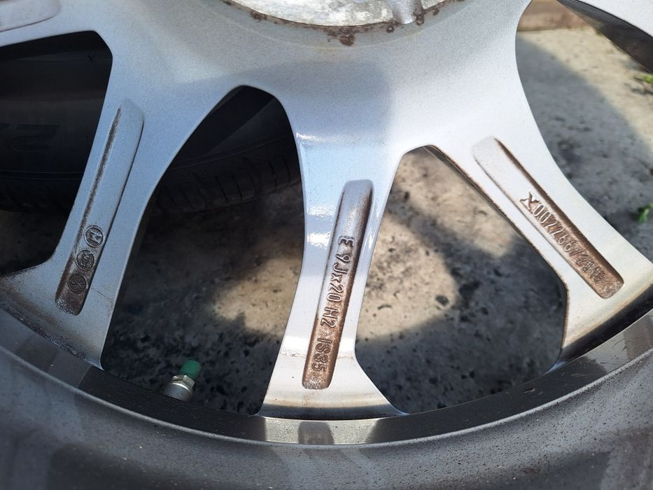 Колеса в зборі BMW R20 5×112 9j ET35 dia66.6 + шини 275/45 Pirelli + TPMS