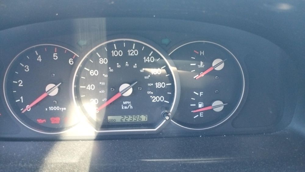 Kia Carnival EX top