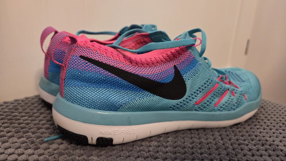 Buty Nike focus flyknit 38,5