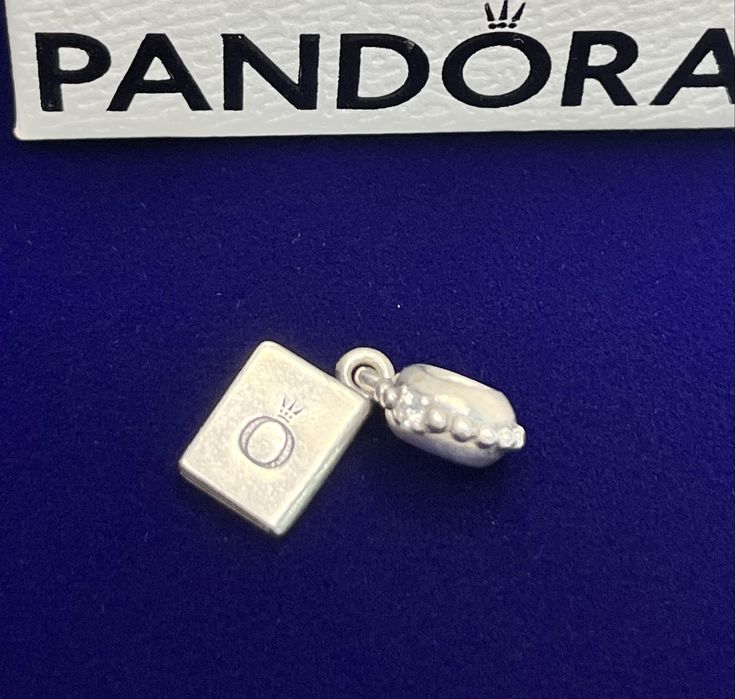 Pandora оригинал шарми срібло