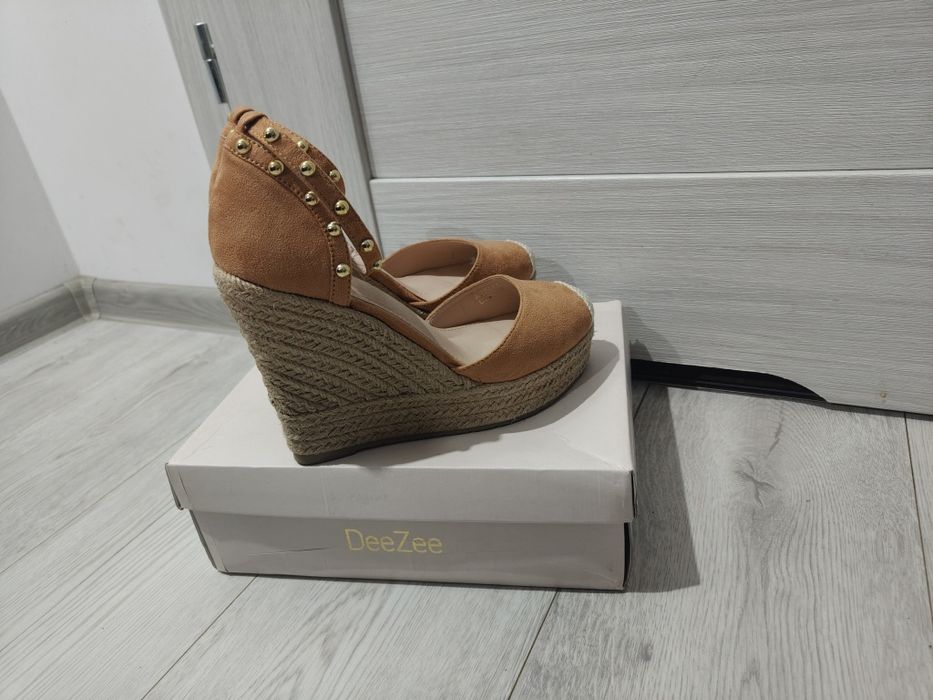 Koturny espadryle sandały damskie DeeZee 39 camel