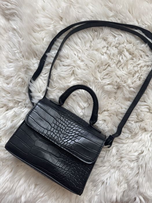 Сумочка под рептилию