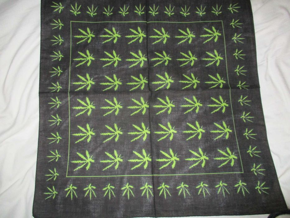 бандана черного цвета