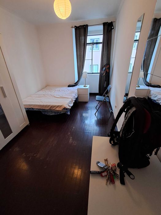 Quartos para CASAL. Tem terraços. Graça. CENTRO Lisboa.