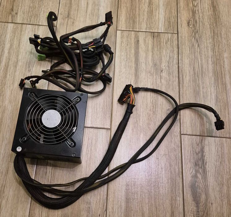 Zasilacz półmodularny Cooler Master M620