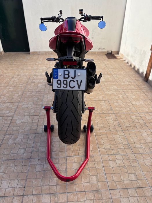 Ducati Monster