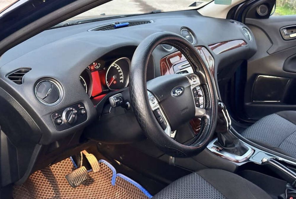 Продам Ford Mondeo 2008 Автомат