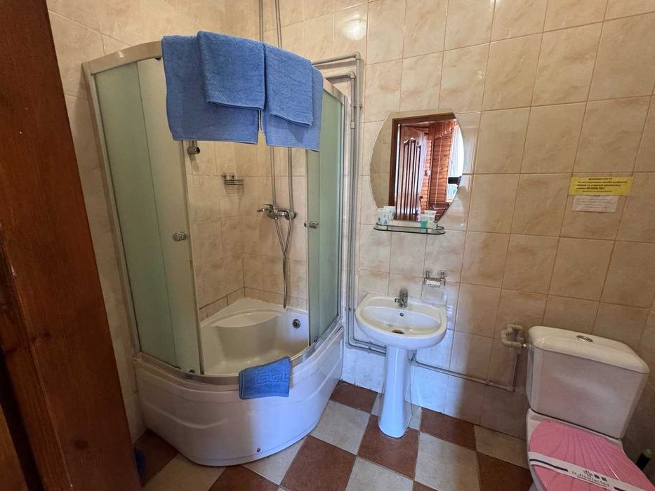 Продаж бази відпочинку"ГАЛИЦЬКИЙ ДВІР" Світязь,Шацькі озера