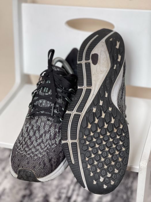 Чоловічі кросівки Nike Air Zoom Pegasus 36 (42 розмір)