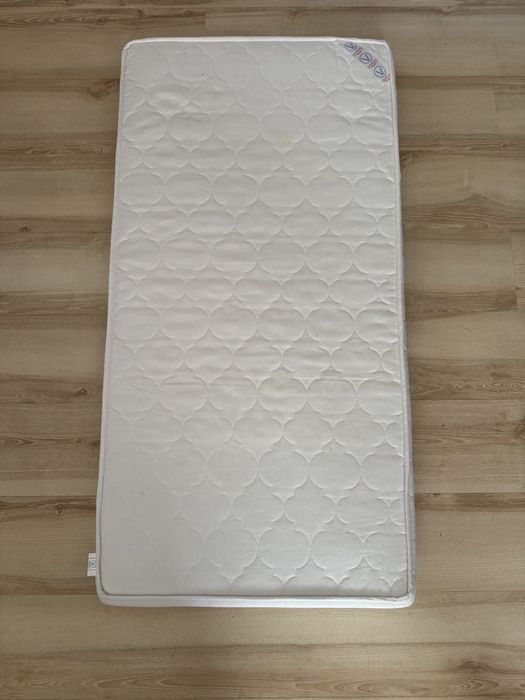 Продам матрац на дитяче ліжечко