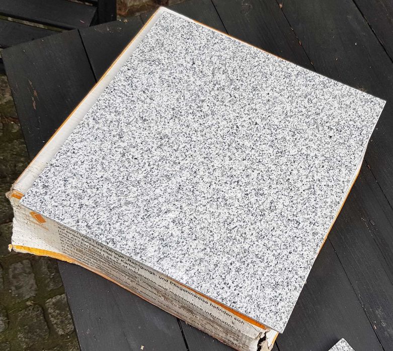 Płytki granitowe 30,5x30,5 polerowane NOWE