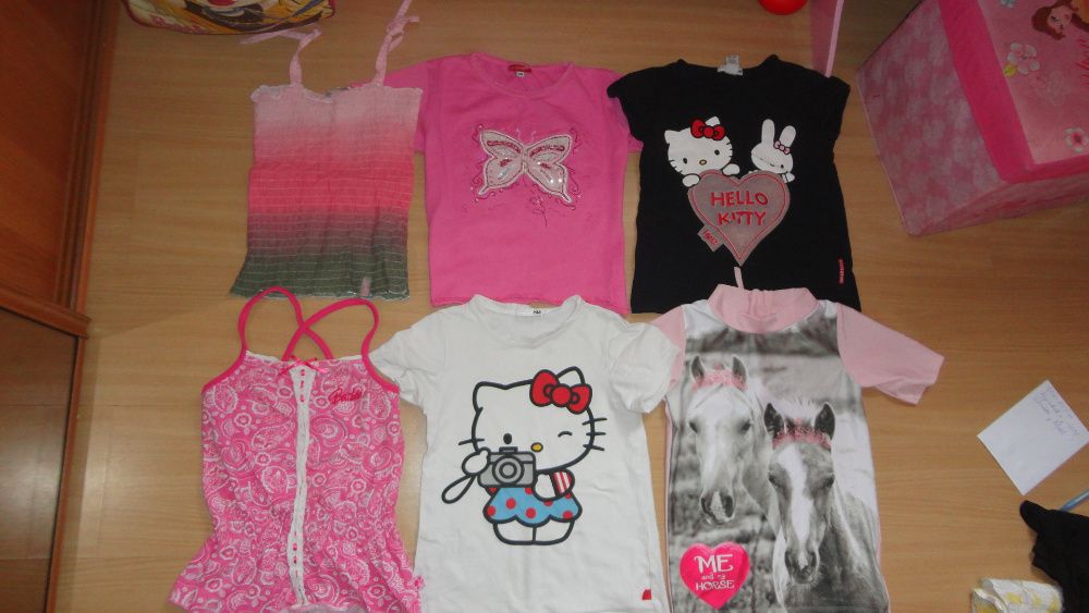 Bluzeczki na lato dla dziewczynki roz. 122-128 cm zestaw Hello Kitty