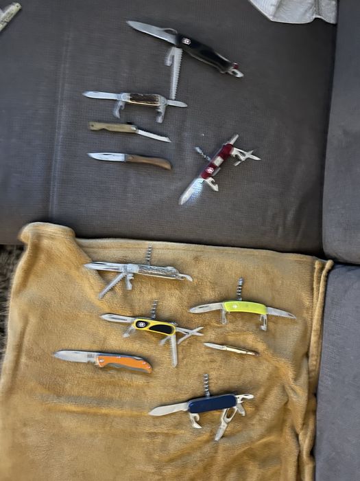 Canivetes militar suiços a escolha