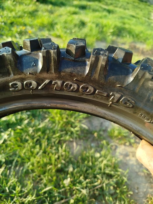 Продам резину,скат,шину стан майже нічого не наїхав країна виробник Ін