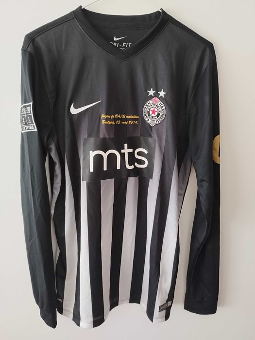 Camisolas de Clubes: Porto - Benfica - Chaves - Partizan